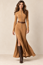 Amalia Camel — frontal