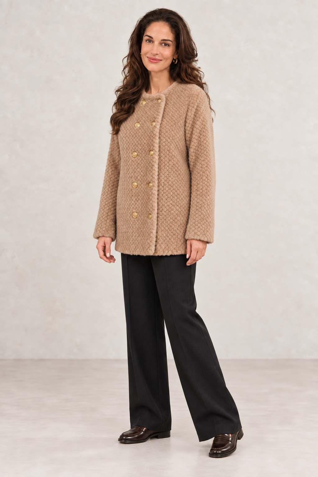 Tessa | Chaqueta efecto borreguito — vista tres cuartos